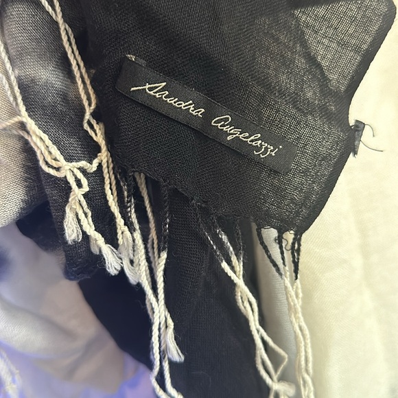 Scarf - Picture 6 of 8